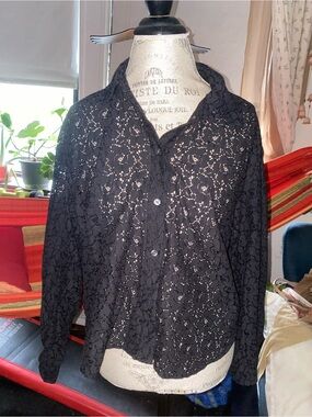 GAP Black Lace Button-Front Top